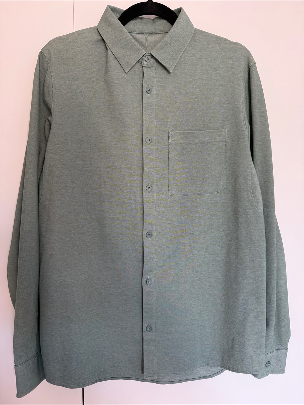 Men’s Lululemon Commission Long Sleeve Button Down - M
